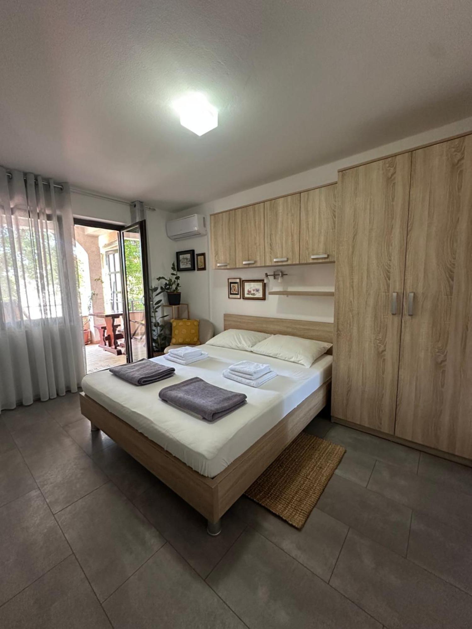 Studio Apartman Stefanija Selce Exterior photo